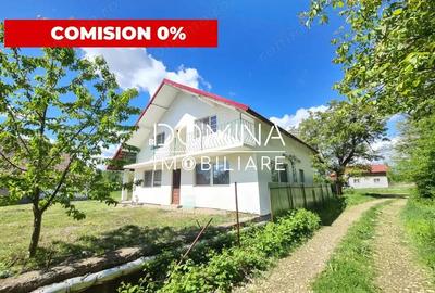 Casă cu 5 camere cu Teren 533 Mp în Arcani