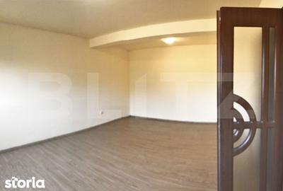 Casă cu 6 camere cu Teren 445 Mp în Răzvad - 12