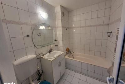 Apartament cu 2 camere semidecomandat în Țiglina 1