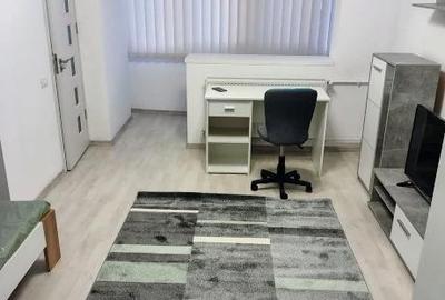Garsonieră decomandată în Rogerius - 1