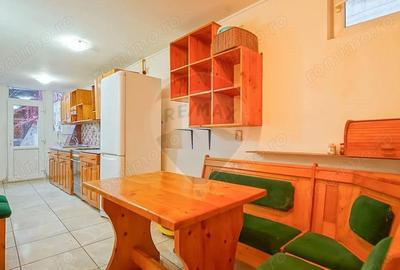 Casă cu 6 camere cu Teren 337 Mp în Central - 11