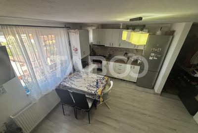 Apartament decomandat vanzare 2 camere 76 mp zona Tiglari - 2