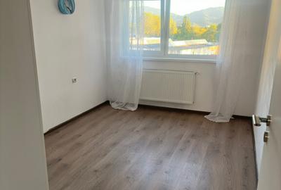 Inchiriez apartament cu 3 camere in apropiere de CORESI - 15