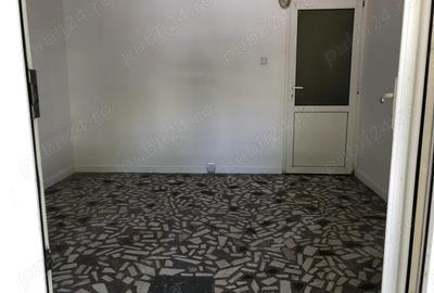 Spațiu comercial, de 13 mp, în Central - 2