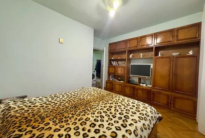 3 camere cu garaj sub bloc ?i boxa. Etajul 2. Proprietar! - 2