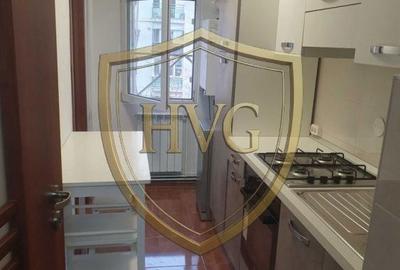 Garsonieră decomandată, mobilată în Unirii