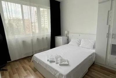 Garsoniera, etajul 2/4, zona Podu Ros - 2