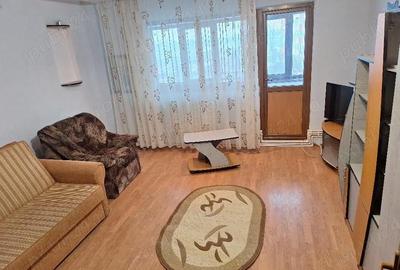 Apartament cu 2 camere decomandat, mobilat în Micro 20