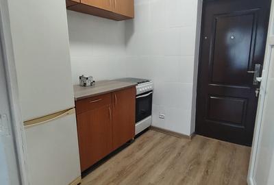 Garsonieră semidecomandată, mobilată în Tractorul - 8