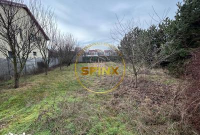 Teren de 473 mp, în Central