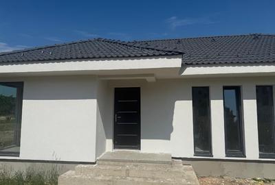 CASĂ DE VÂNZARE CU REGIM DE ÎNĂLȚIME PARTER - 1