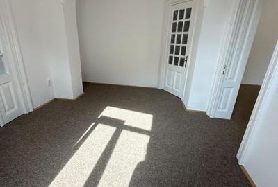 Casa D+P 120 mp curte 40 m - 2