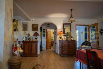 Proprietate în EXCLUSIVITATE – Vilă deosebită pe malul apei - 8