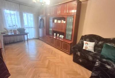 Apartament 3 camere decomandat 2 balcoane pivnita zona Valea Aurie - 11