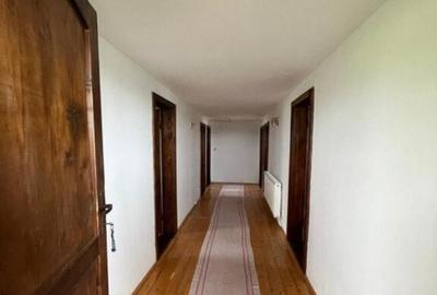 Casă cu 9 camere cu Teren 2600 Mp în Mănăștur - 2