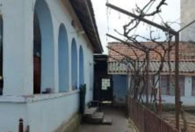 Casă cu 4 camere cu Teren 1021 Mp în Devesel - 5