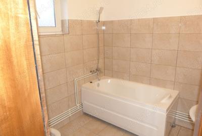 Casă cu 4 camere în Ludești - 2