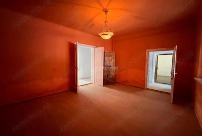 Lugoj, Casa, Teren 851 Mp., Zona Pietei, SemiCentral - 3