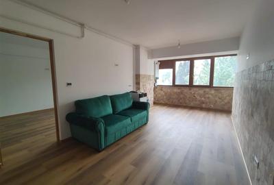 Apartament cu 3 camere decomandat în Burdujeni