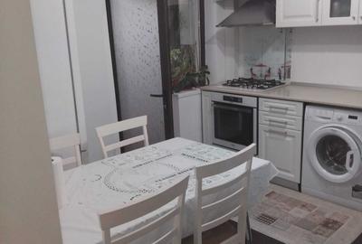 Apartament cu 3 camere decomandat în Micro 5 - 6
