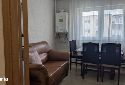Apartament cu 2 camere decomandat în Podgoria