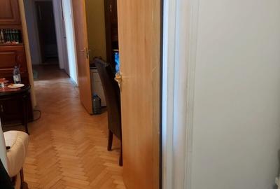 Apartament cu 4 camere semidecomandat în Titan - 4