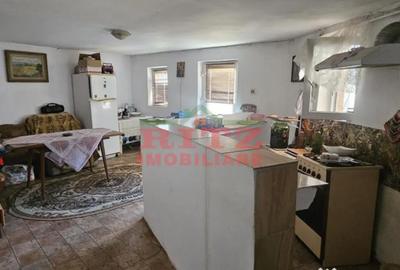 Casă cu 7 camere cu Teren 1756 Mp în Caracal - 14