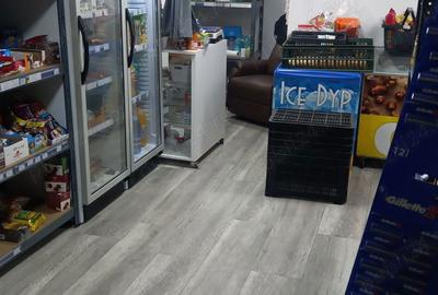 Spațiu comercial, de 25 mp, în Micro 4 - 4