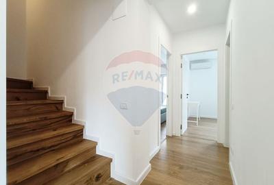 Casă cu 5 camere cu Canalizare în Pipera - 32