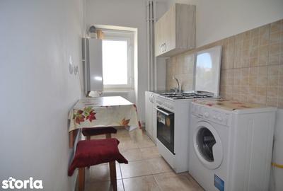 Garsonieră decomandată în Cug