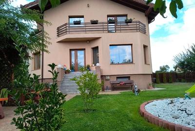 Brasov Casa de vanzare D+P+M teren 808 mp