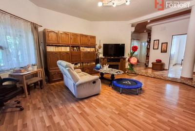 Casa individuala cu 8 camere si teren de 832 mp de vanzare, zona Girocului - 7