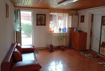 Vând casă complet mobilată - 8