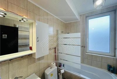 Casa cu 82 mp utili, gradina de 30 mp, Calea Cisnadiei - 4