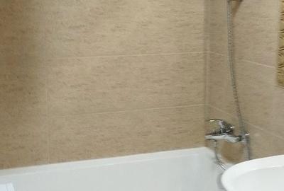 Apartament cu 2 camere decomandat în Tractorul - 4