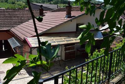 Casă individuală cu 4 camere cu Teren 200 Mp în Central - 2
