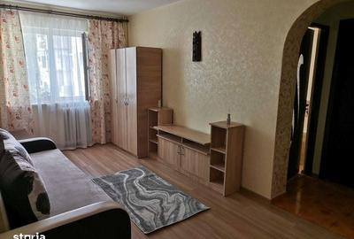 Apartament cu 2 camere semidecomandat în Podu Roș