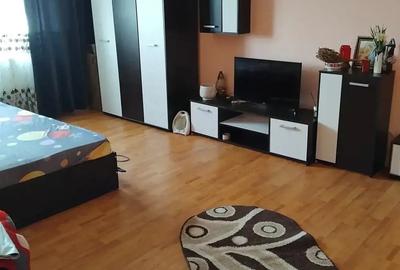 Apartament de vanzare - 3