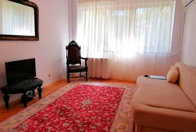 Apartament cu 2 camere decomandat în Basarabia