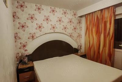 Apartament cu 4 camere decomandat în Progresul - 5