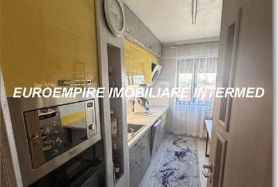 Apartament cu 3 camere decomandat în Km 4-5 - 4