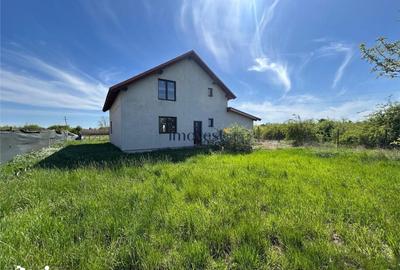 Casă cu 4 camere cu Teren 800 Mp în Lazuri - 7