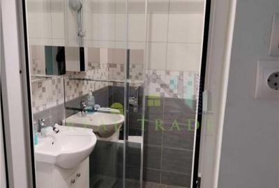 Apartament cu 2 camere semidecomandat în Florilor