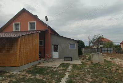 Casă cu 5 camere cu Teren 1400 Mp în Jebel - 4