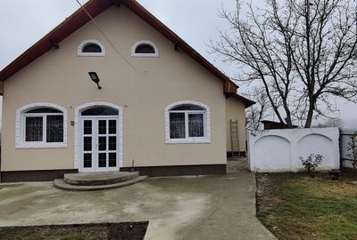 Casă cu 5 camere cu Teren 2000 Mp în Central - 15