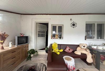 Casă cu 4 camere în Tăriceni - 3