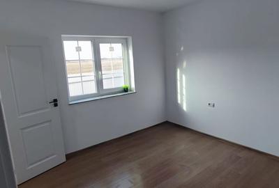 Casă cu 3 camere în Hemeiuș - 10