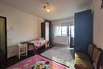 Apartament cu 4 camere decomandat în Dacia - 3