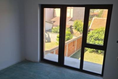 Vand duplex ( parte ) pe L. Blaga , Oradea - 13