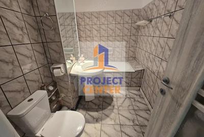 Apartament cu 4 camere decomandat în Central - 1